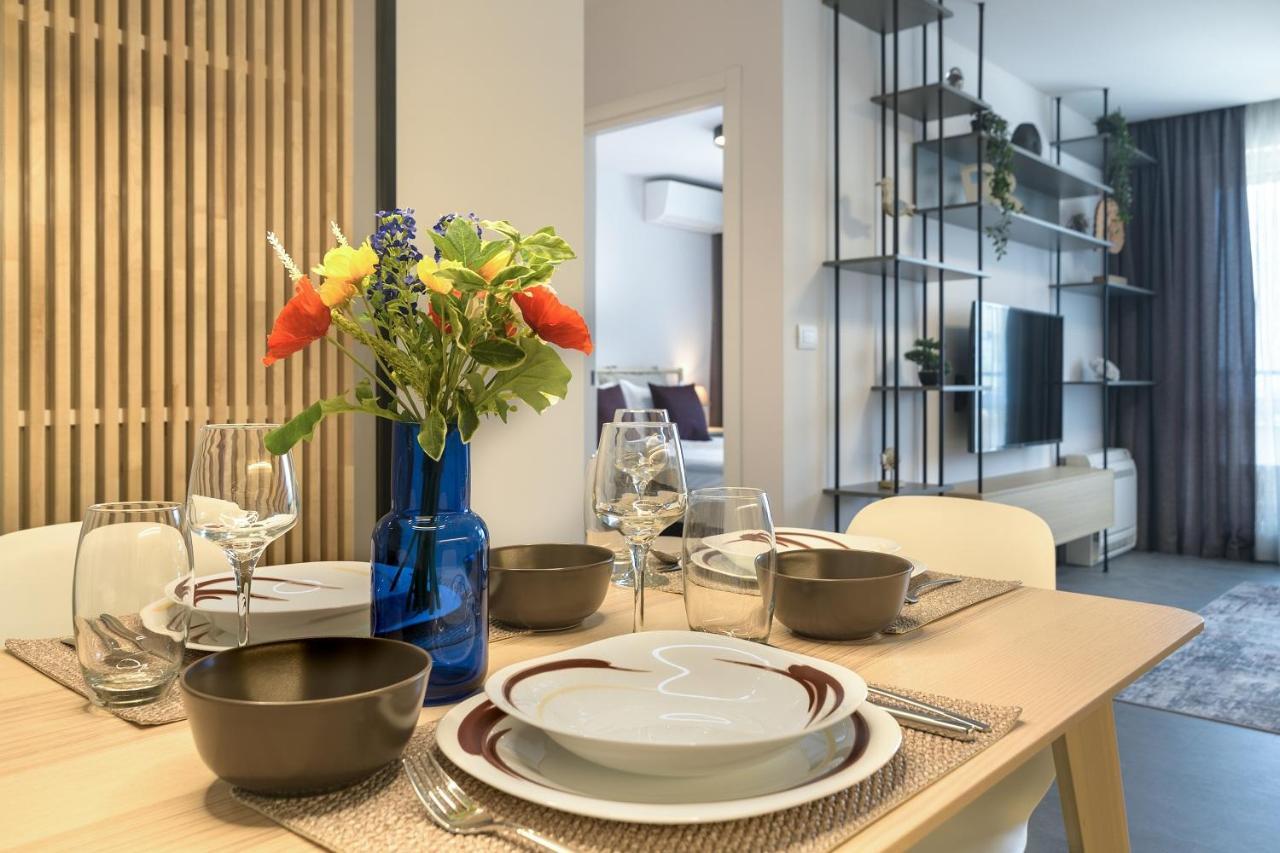 Nobile Apartment - Coral Residence Complex With Parking & Pool Varna Exteriör bild